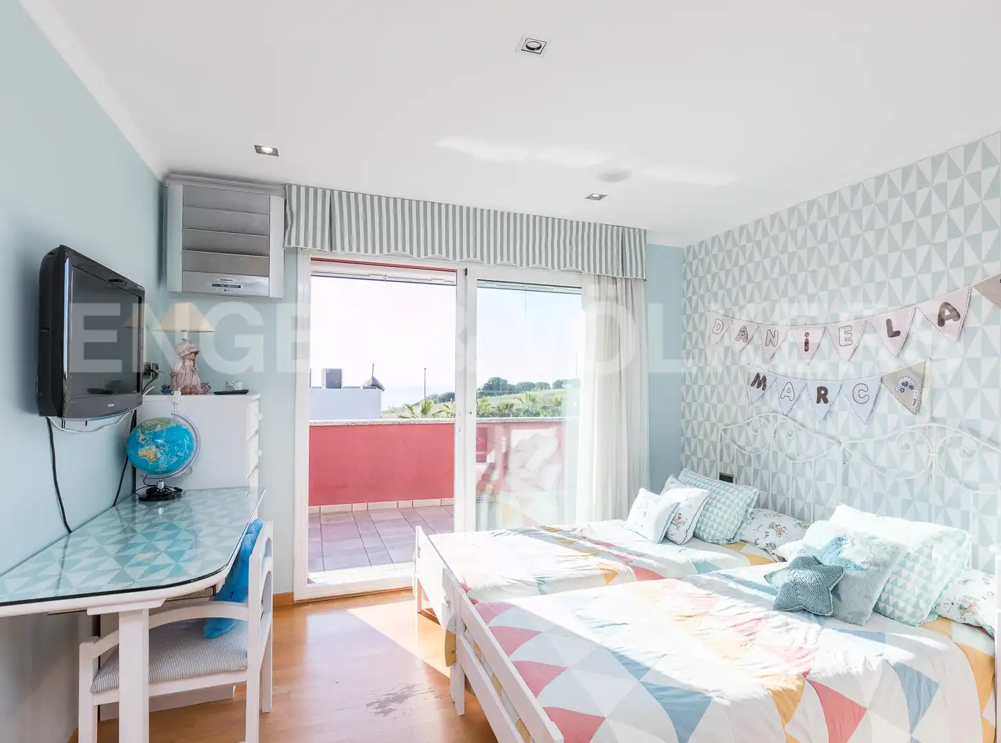 Habitación de Casa o chalet en venta en Alella con Aire acondicionado, Calefacción y Jardín privado