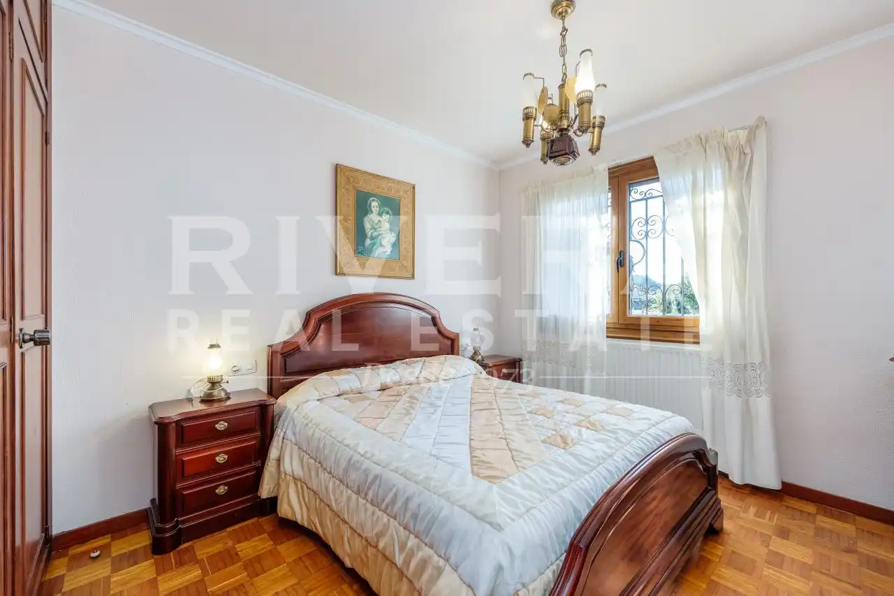 Habitación de Casa o chalet en venta en Nigrán con Calefacción, Terraza y Trastero