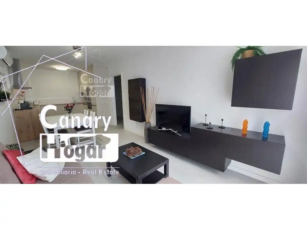 Sala d'estar de Apartament en venda en Adeje amb Aire condicionat i Balcó