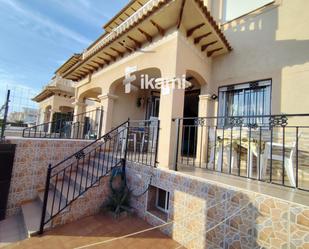 Exterior view of Single-family semi-detached for sale in Torrevieja  with Air Conditioner, Terrace and Storage room