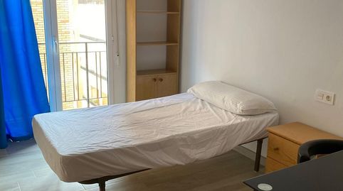 Foto 3 de Piso de alquiler en Calle Martínez de la Rosa, Camino de Ronda, Granada Capital