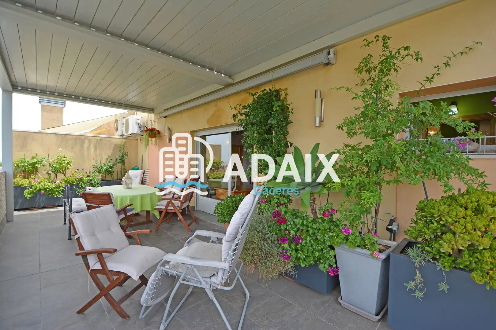 Terraza de Ático en venta en Cáceres con Aire acondicionado, Calefacción y Terraza