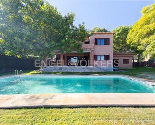 Swimming pool of House or chalet for sale in La Pobla de Vallbona  with Air Conditioner, Heating and Private garden