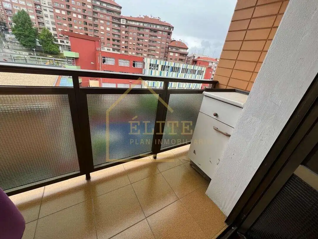 Terraza de Piso en venta en Santurtzi  con Calefacción, Trastero y Balcón