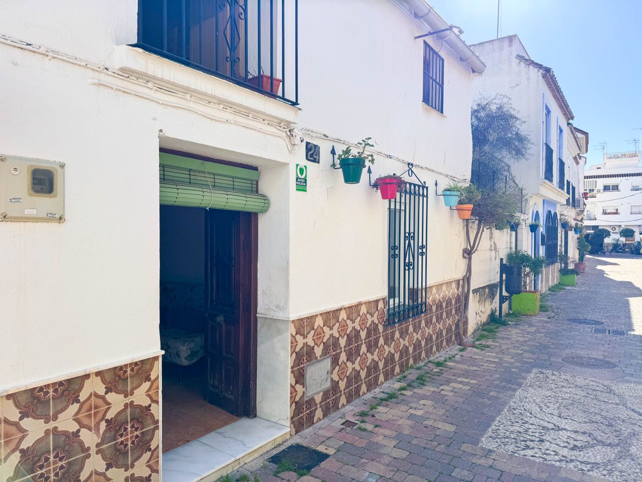 Vista exterior de Casa o chalet en venta en Estepona con Terraza y Amueblado