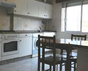 Kitchen of Flat to rent in Santiago de Compostela   with Heating