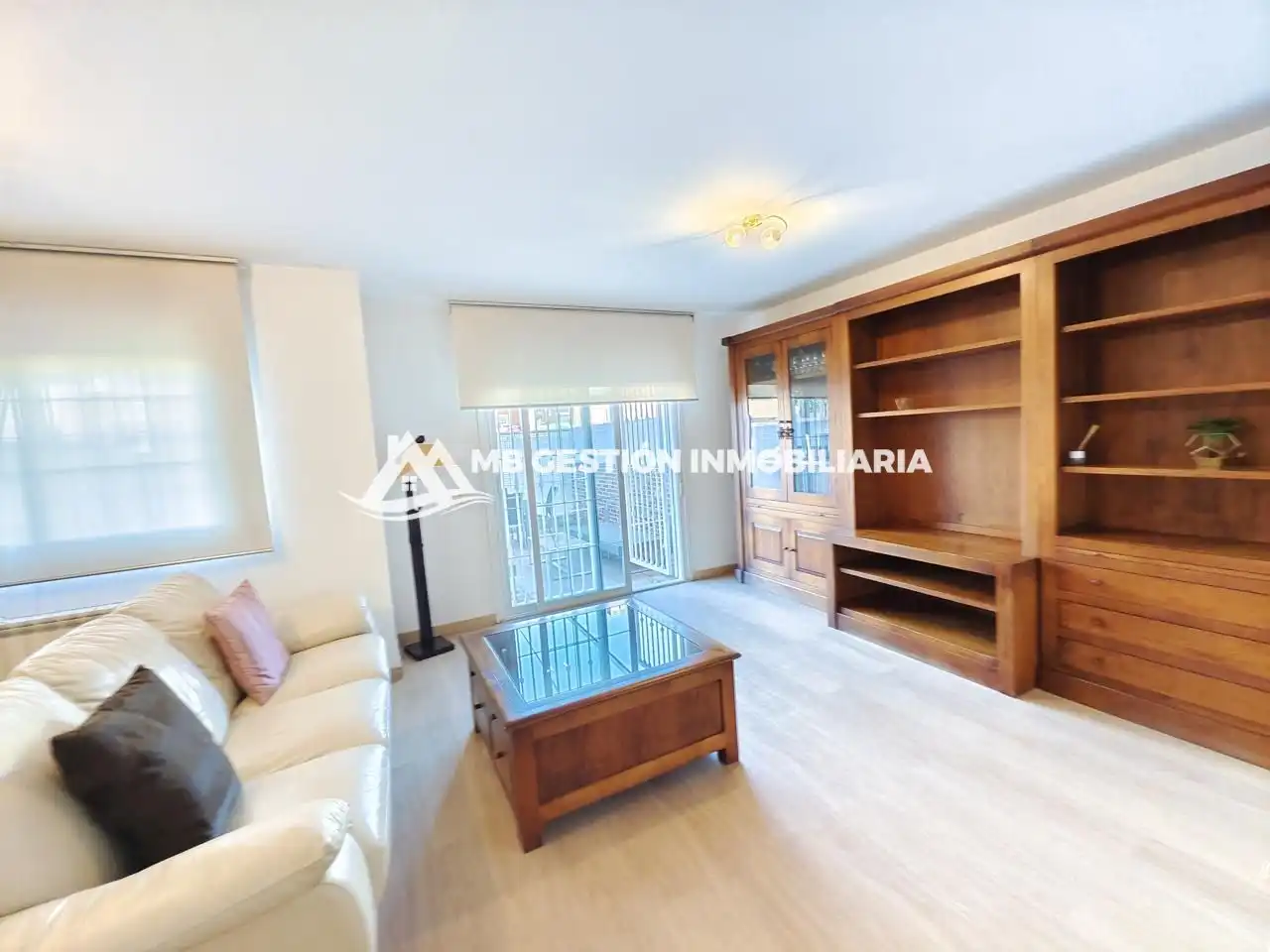 Detached homes for sale in Calle de Luarca, La Serna