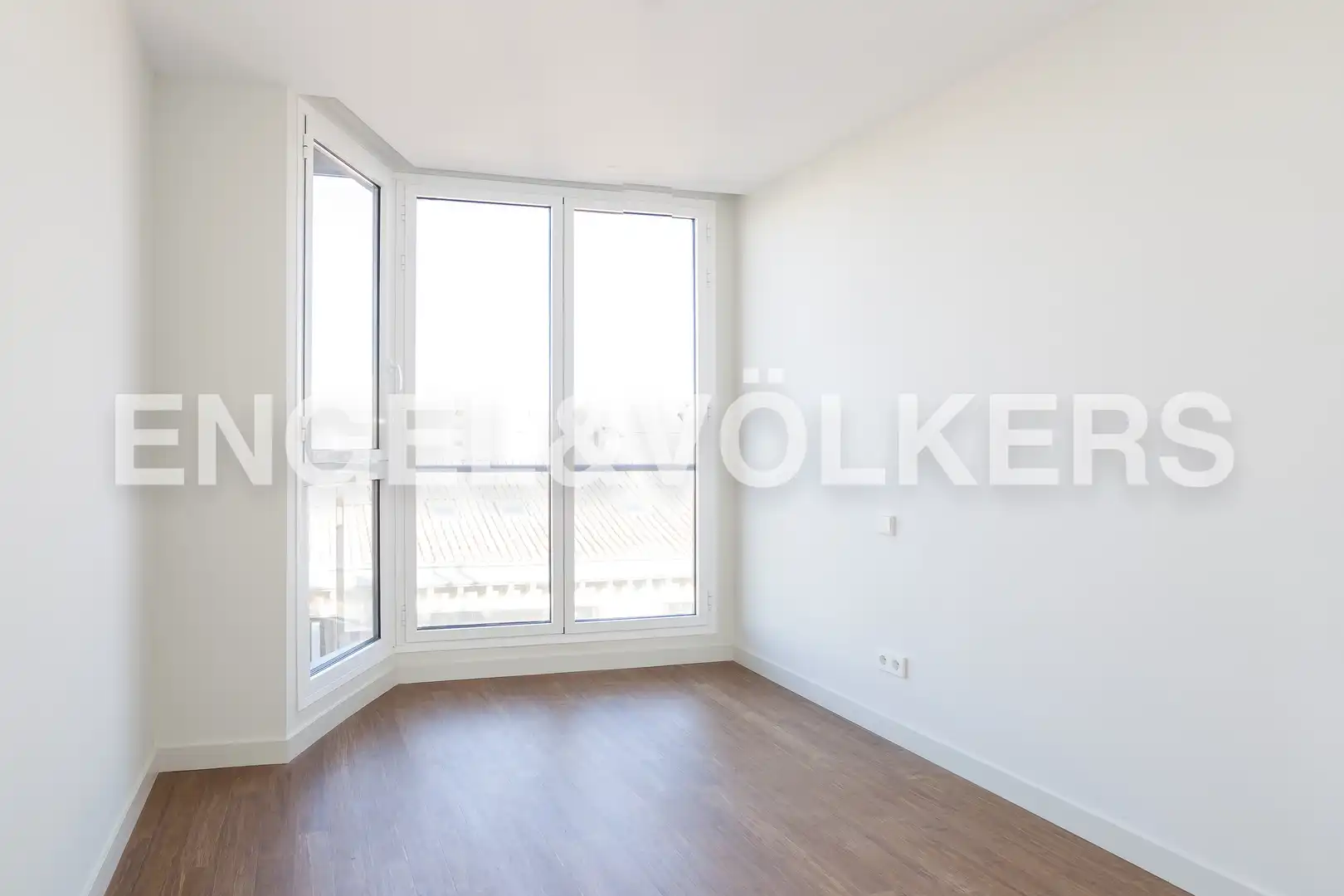 Bedroom of Flat for rent in Madrid  with Heating and Swimming Pool