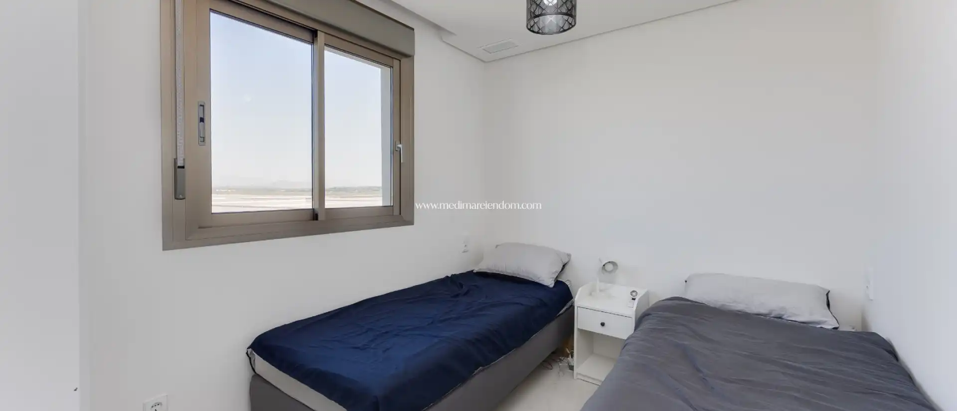 Dormitori de Apartament en venda en Santa Pola amb Aire condicionat, Calefacció i Terrassa