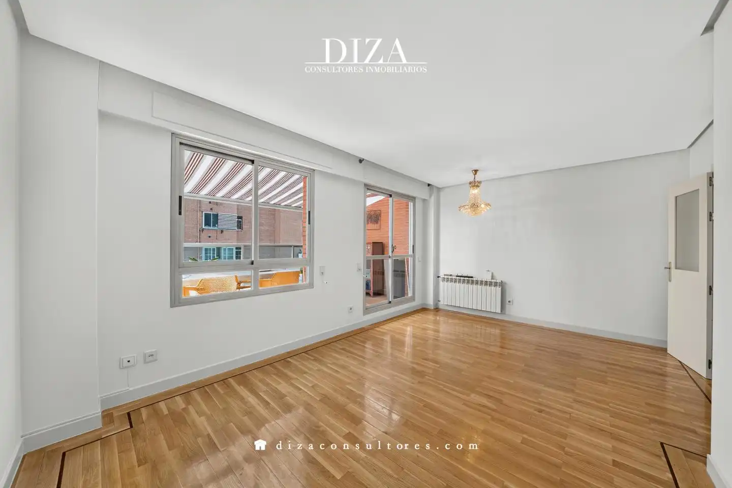 Exterior view of Flat for rent in Madrid  with Air Conditioner, Heating and Terrace