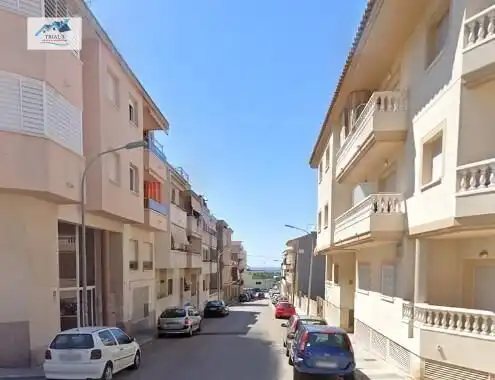 Flat for sale in Calle BAGES, imagen 2