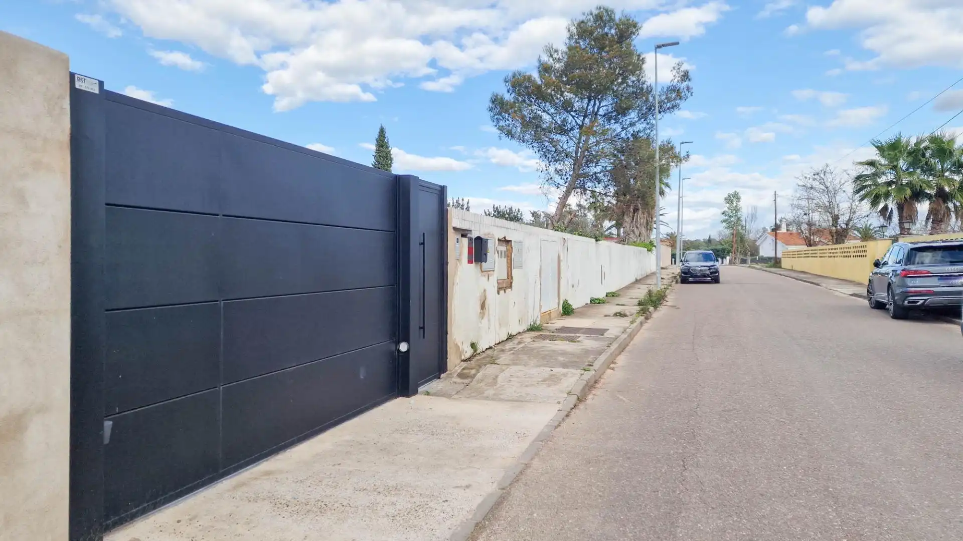 Vista exterior de Residencial en venda en Badajoz