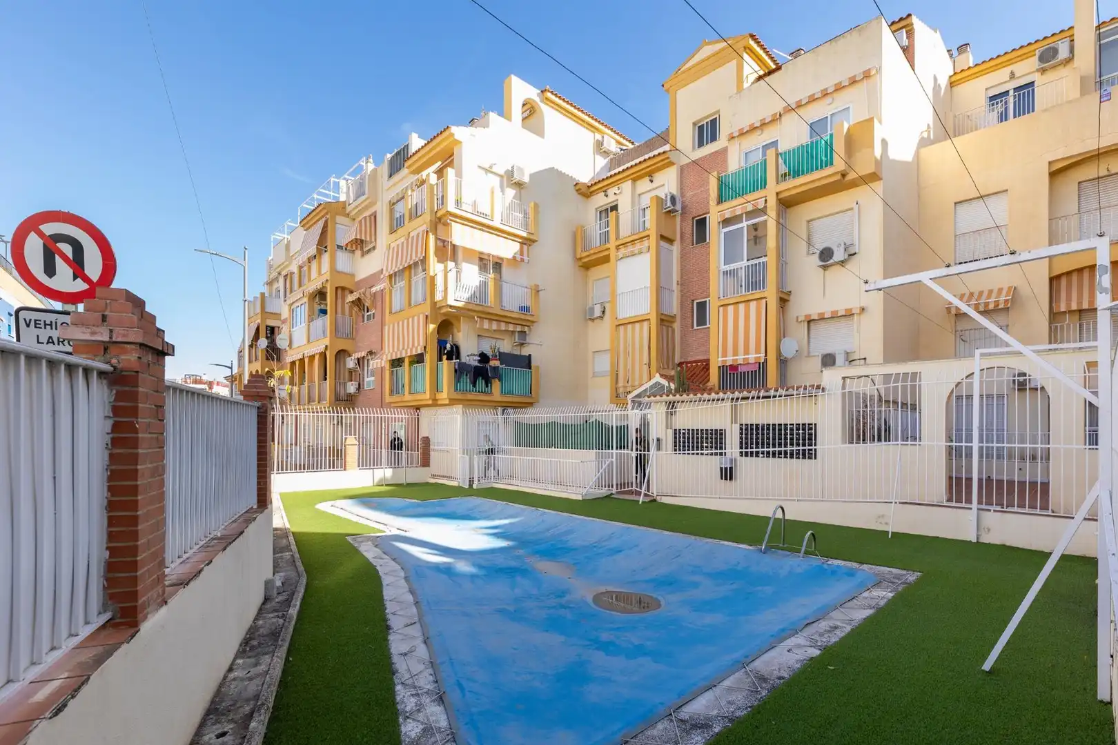 Exterior view of Duplexes for sale in Gójar  with Air Conditioner, Terrace and Furnished