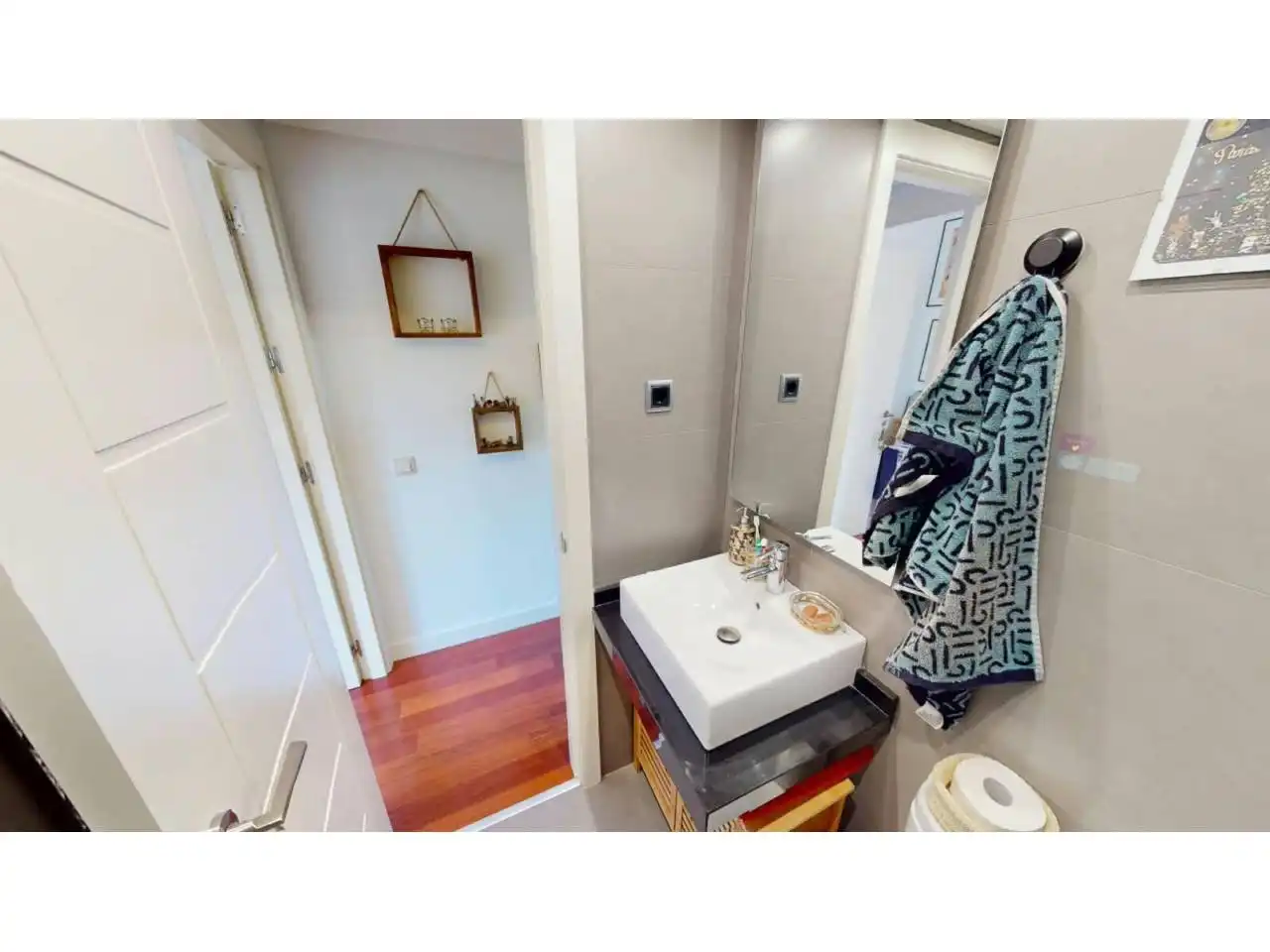 Bathroom of Attic for rent in Carabanchel
