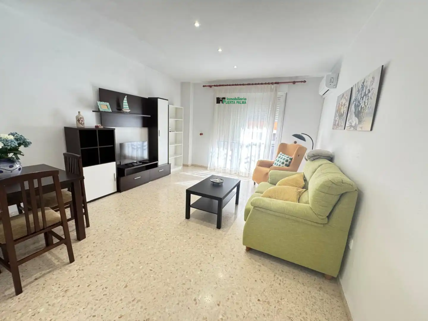 Sala de estar de Piso de alquiler en Badajoz con Aire acondicionado, Calefacción y Amueblado