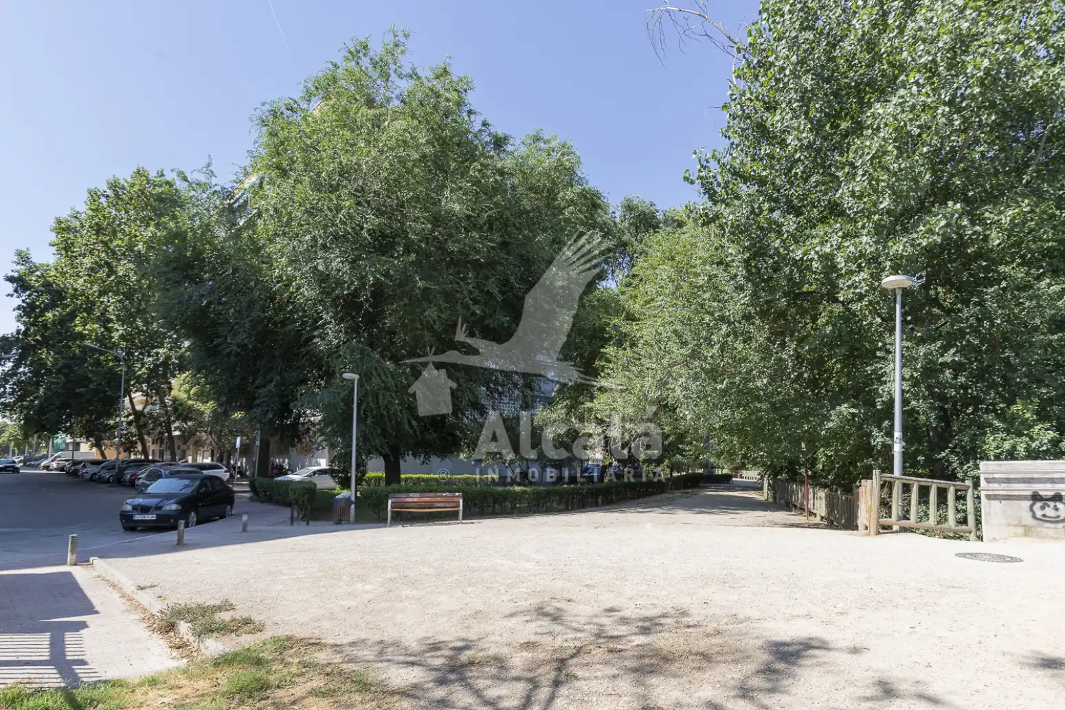 Vista exterior de Piso en venta en Alcalá de Henares con Calefacción, Parquet y Terraza