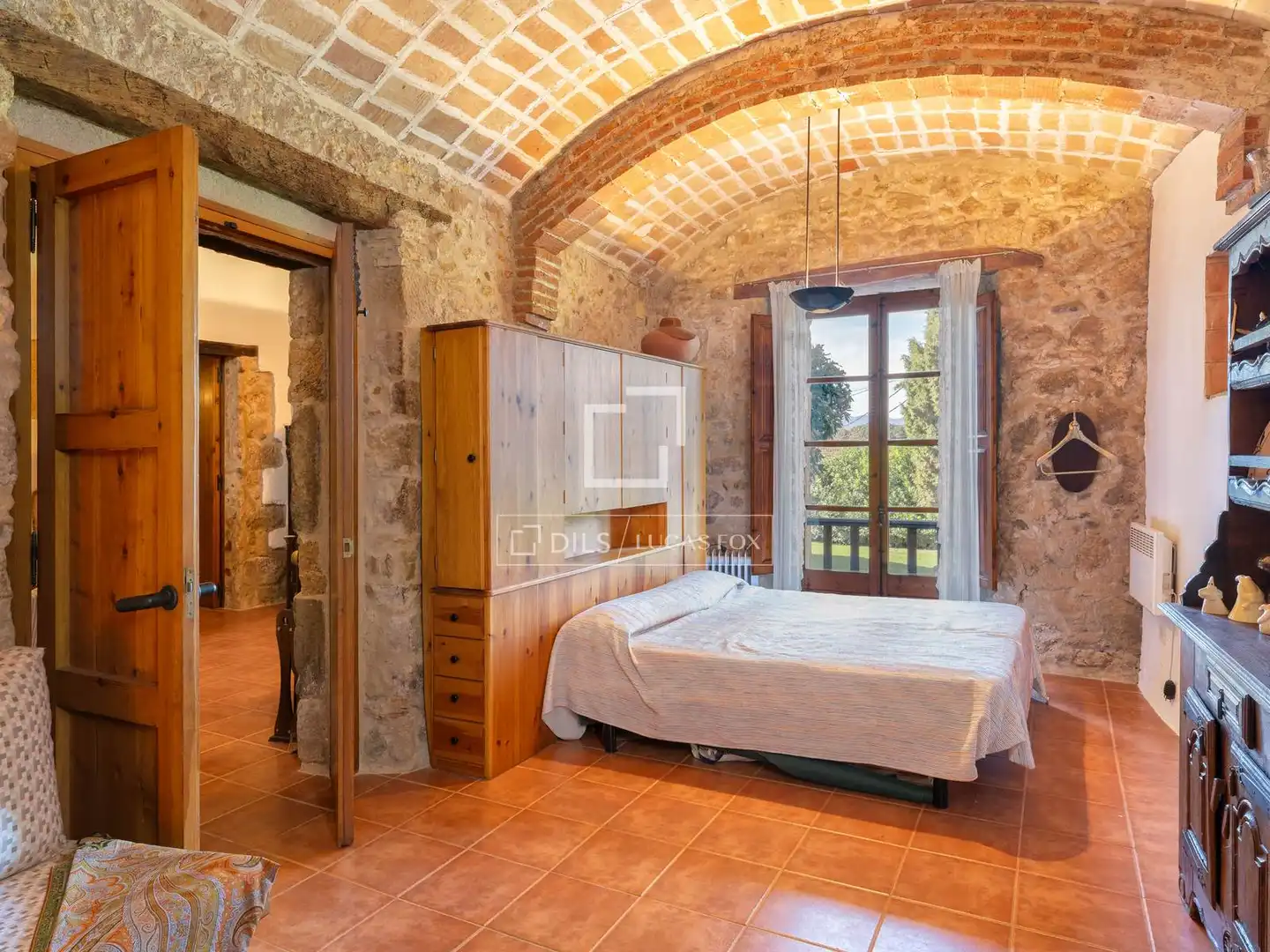 Habitación de Finca rústica en venta en Bàscara con Aire acondicionado, Calefacción y Jardín privado