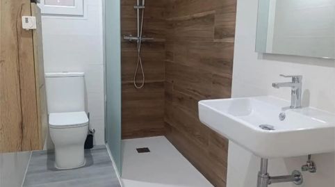 Foto 3 de Habitació a Carrer del Poeta Llorente, 150, Núcleo Urbano, La Pobla de Vallbona