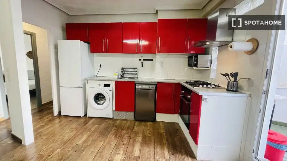 Kitchen of Flat for rent in Valencia  with Air Conditioner, Heating and Furnished