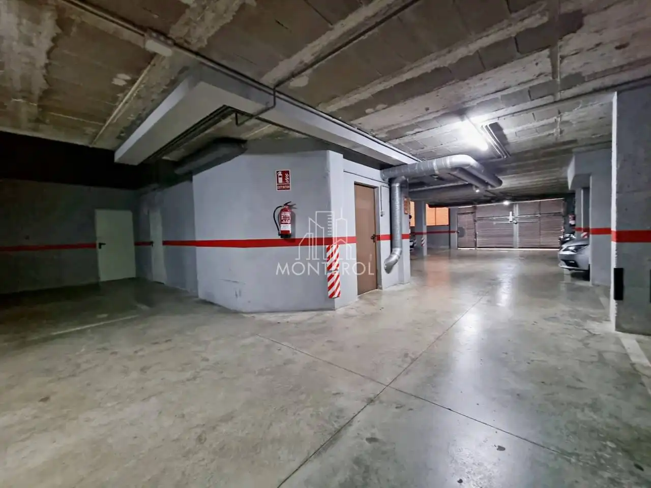 Parking de Piso en venta en Cerdanyola del Vallès con Aire acondicionado, Calefacción y Parquet