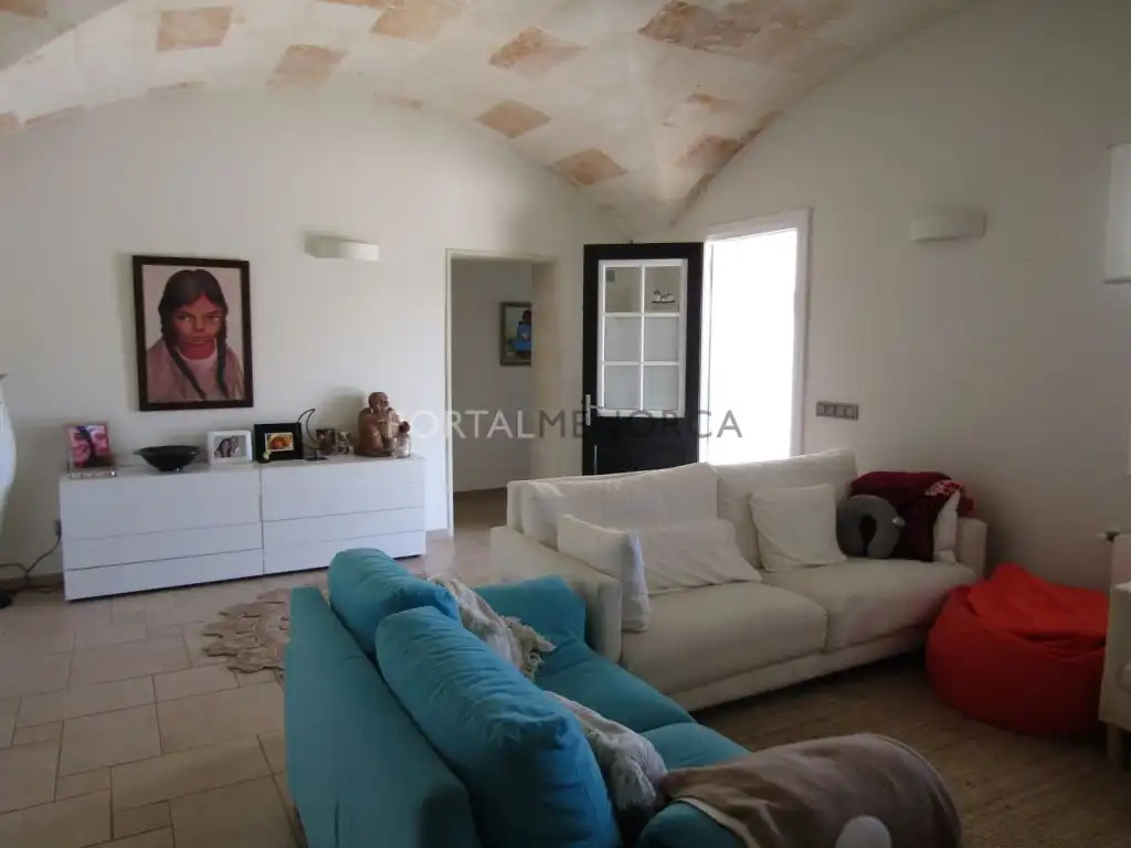 Sala d'estar de Finca rústica en venda en Maó - Mahón amb Calefacció i Piscina