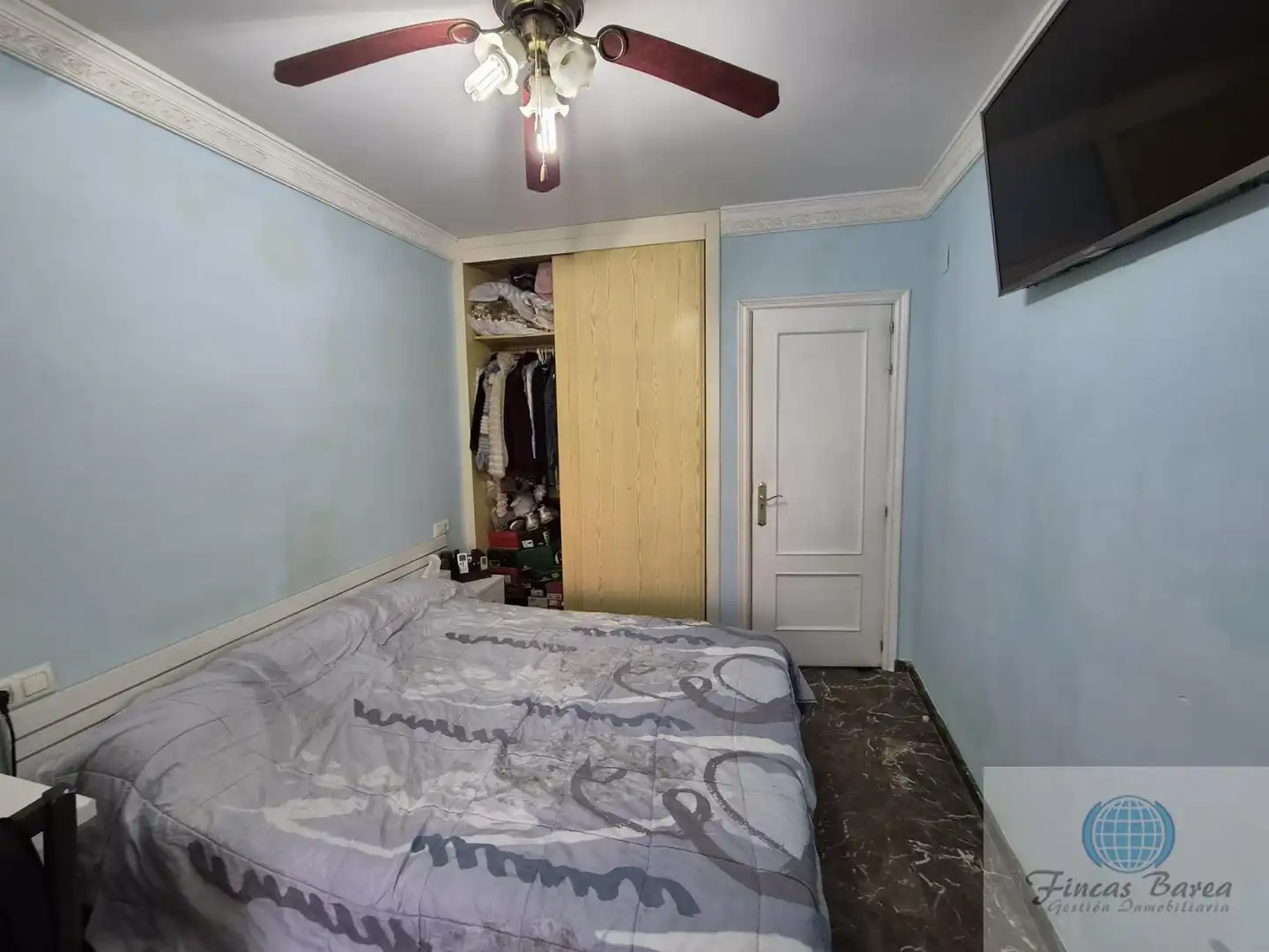 Habitación de Piso en venta en Fuengirola con Aire acondicionado, Terraza y Piscina comunitaria