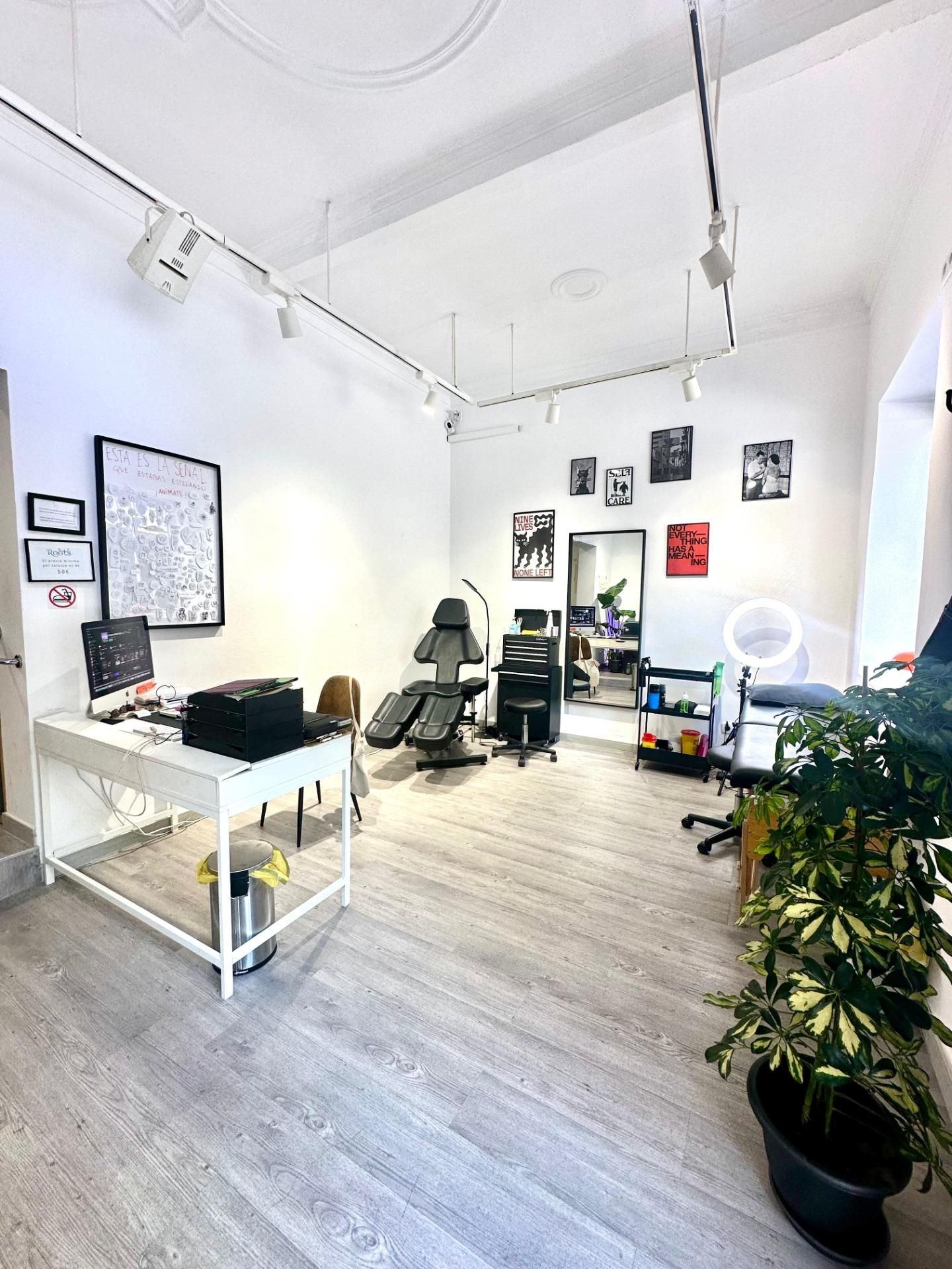 Premises to rent in  Palma de Mallorca  with Air Conditioner and Furnished