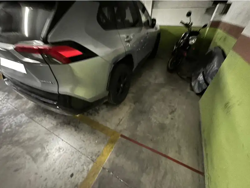Doppelparkplatz zum Verkauf in Carrer de la Corona 37A, imagen 5