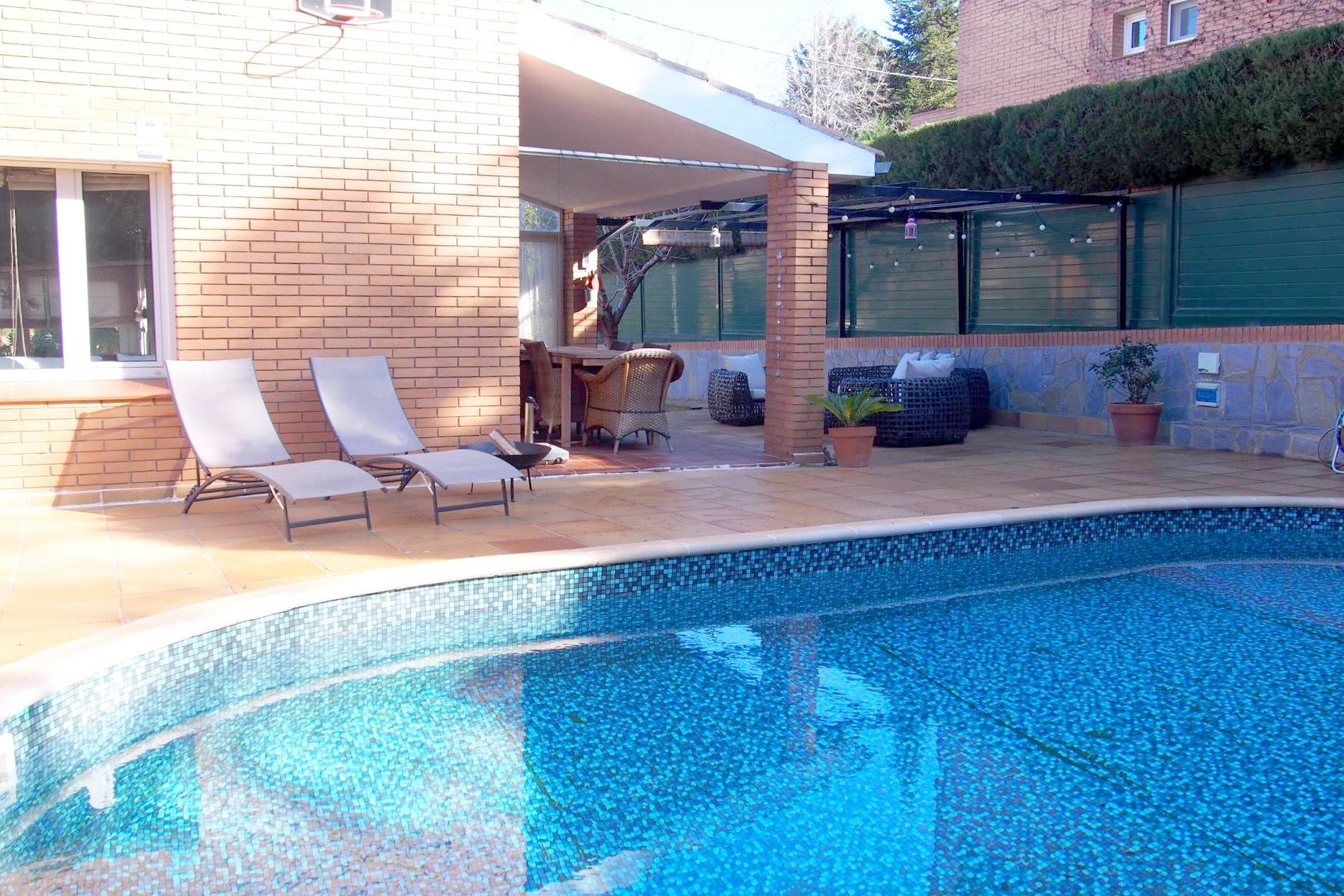 Piscina de Casa o xalet en venda en Sant Cugat del Vallès amb Aire condicionat, Calefacció i Jardí privat