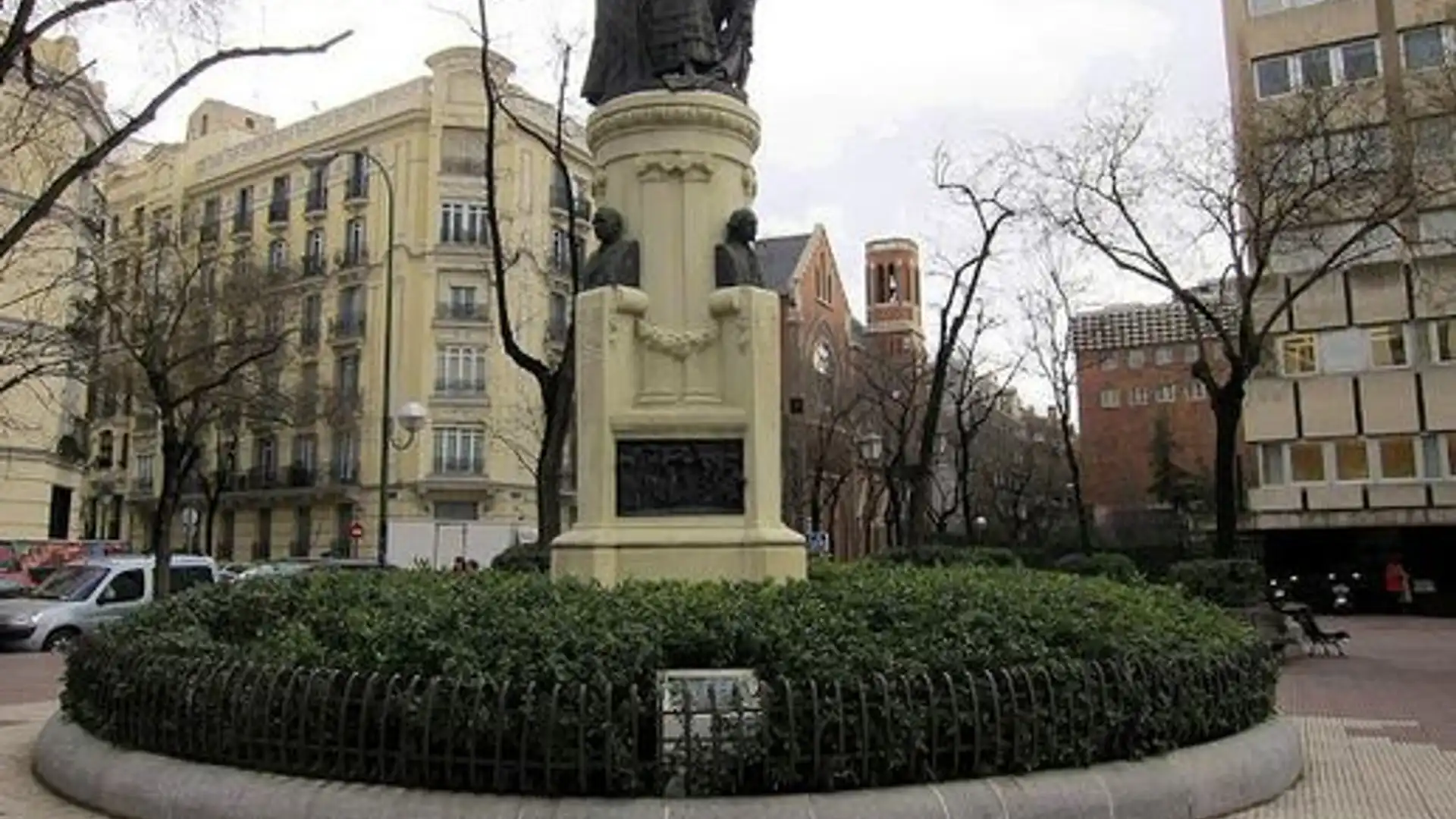 Vista exterior de Piso en venta en  Madrid Capital