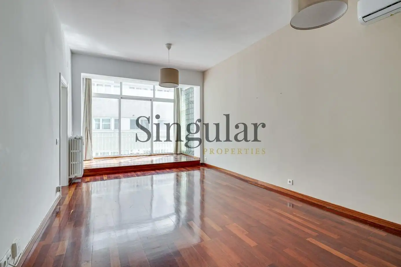 Habitación de Piso en venta en Barcelona con Aire acondicionado y Calefacción