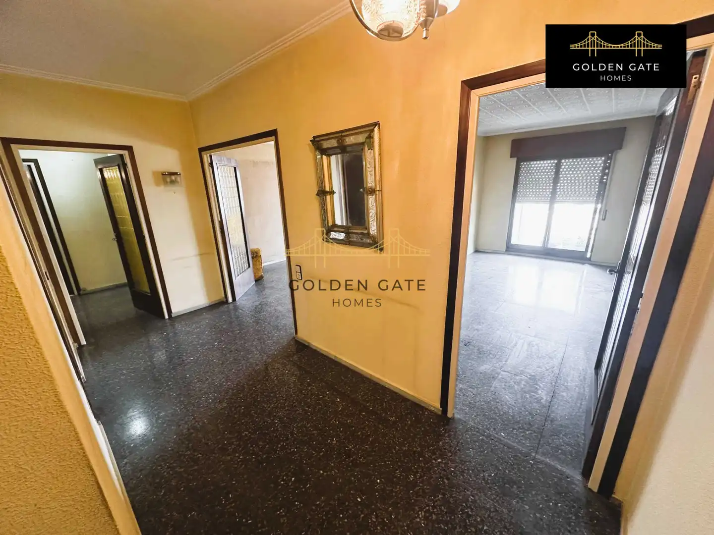 Piso en venta en Barcelona con Balcón