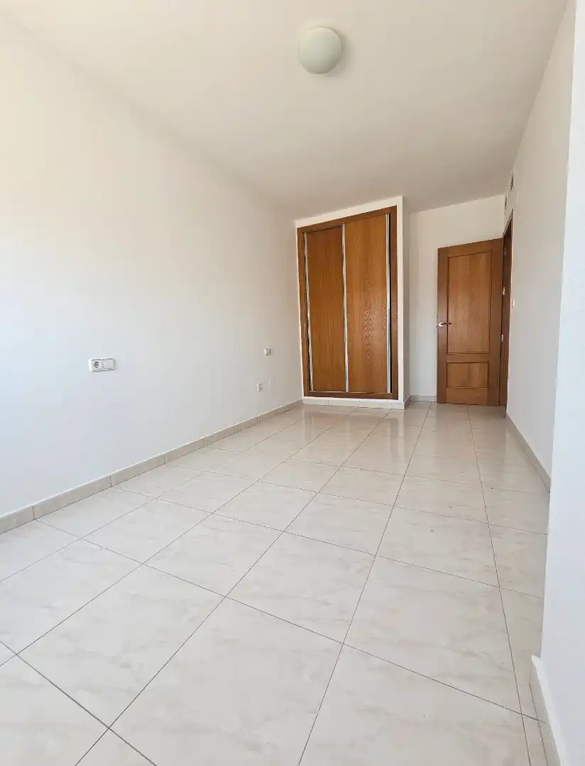 Habitación de Piso en venta en Ceutí con Horno y Balcón