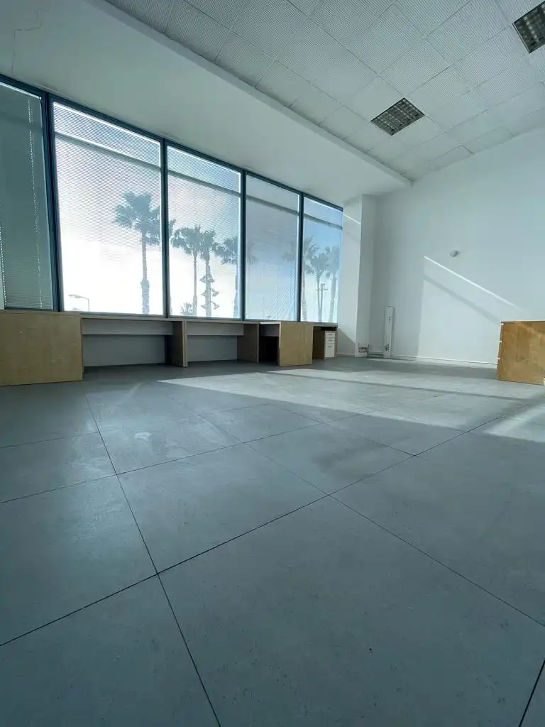 Office space with lift to rent in Ronda d'Europa 60, imagen 3