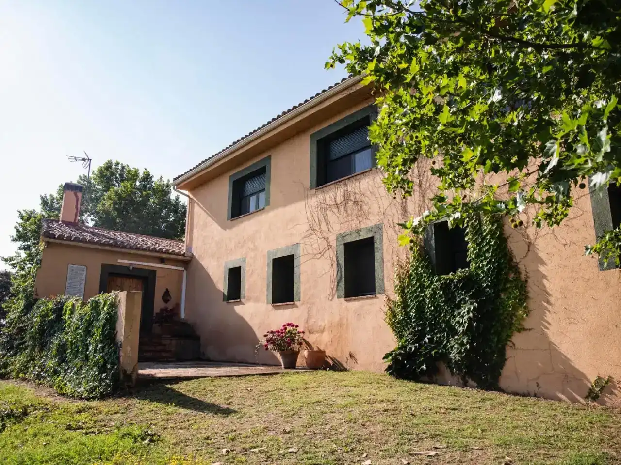 Vista exterior de Finca rústica en venda en Garvín amb Aire condicionat, Jardí privat i Piscina