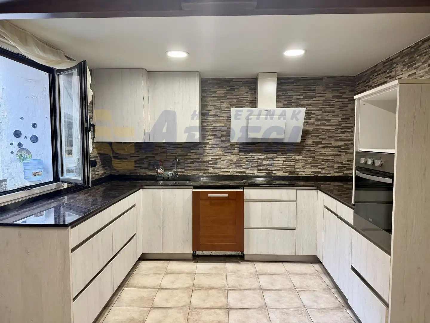 Kitchen of Flat for sale in Eibar  with Storage room