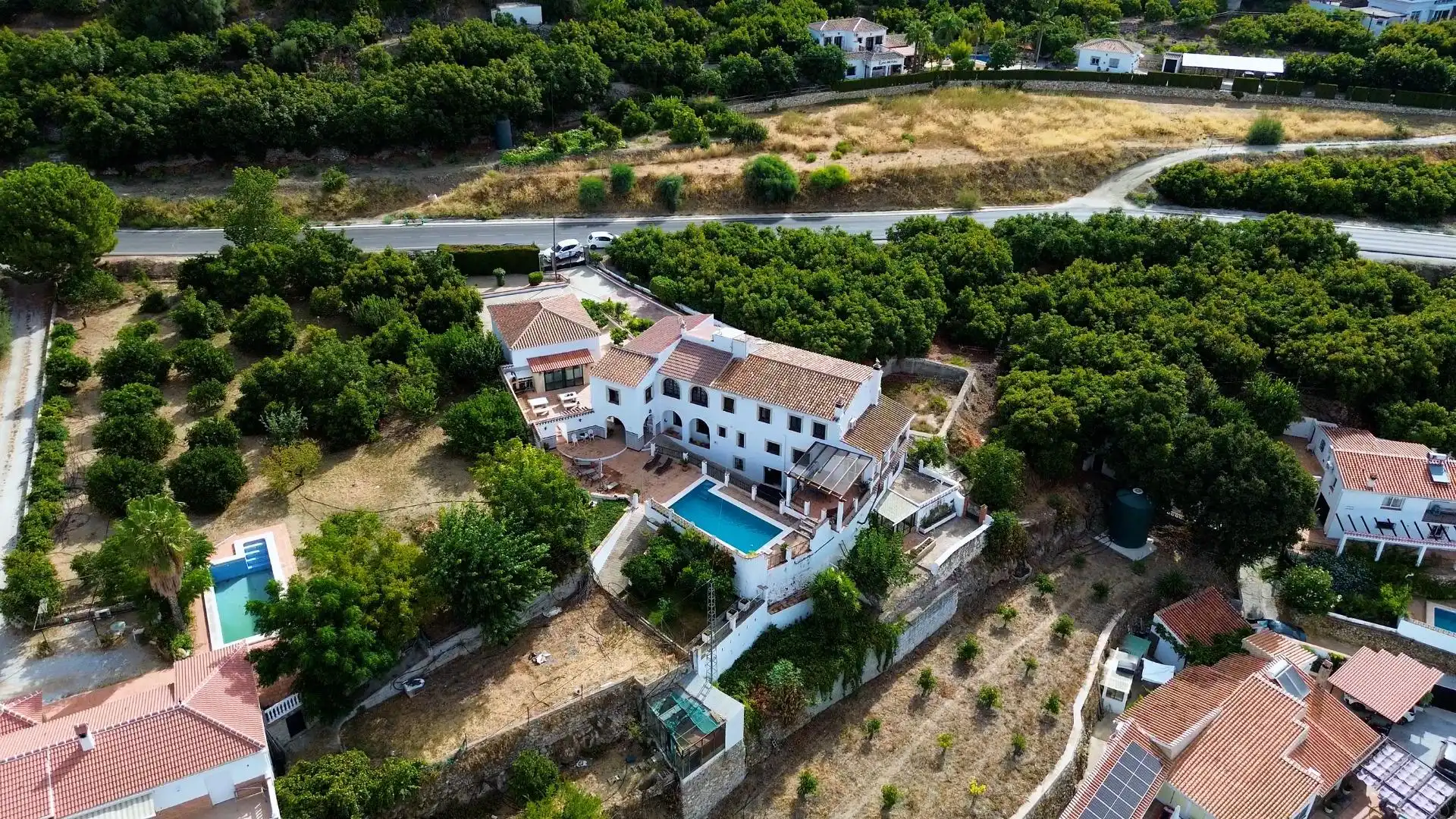 Houses for sale in Canillas de Albaida, Málaga