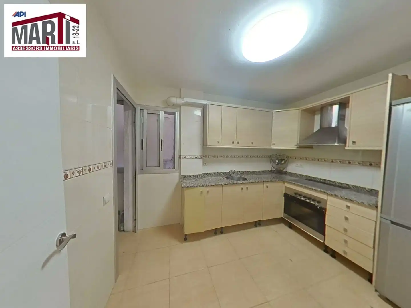 Flat with terrace for sale in Centre, imagen 3