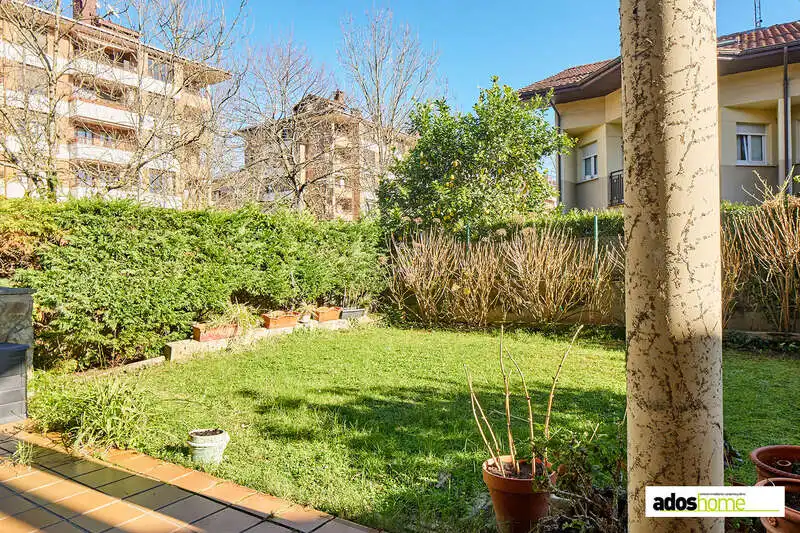 Jardín de Casa adosada en venta en Zarautz con Calefacción