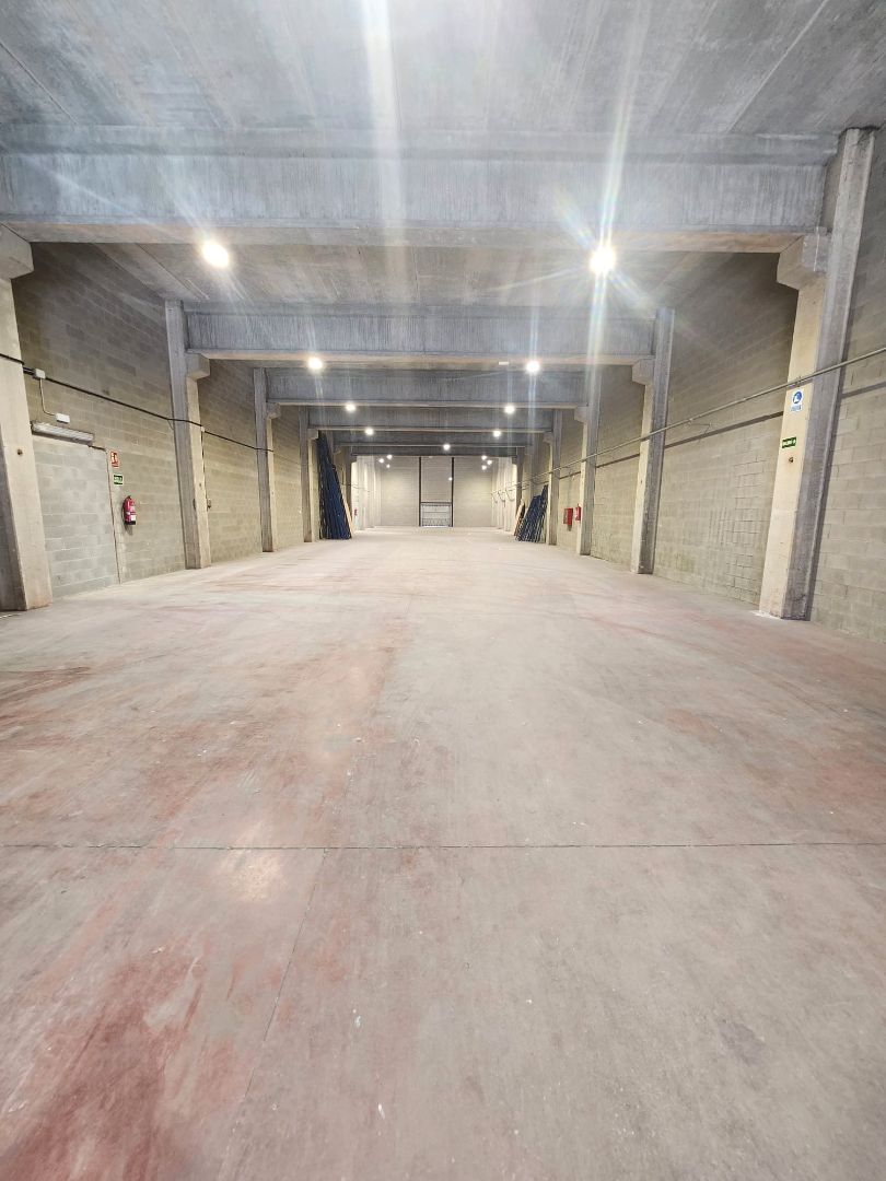 Nau industrial en venda en Sant Feliu de Llobregat