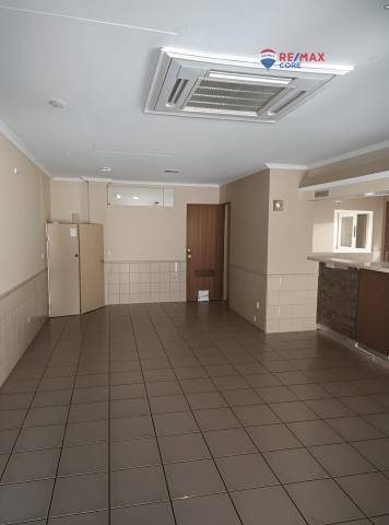 Local comercial en Venta en La Cañada