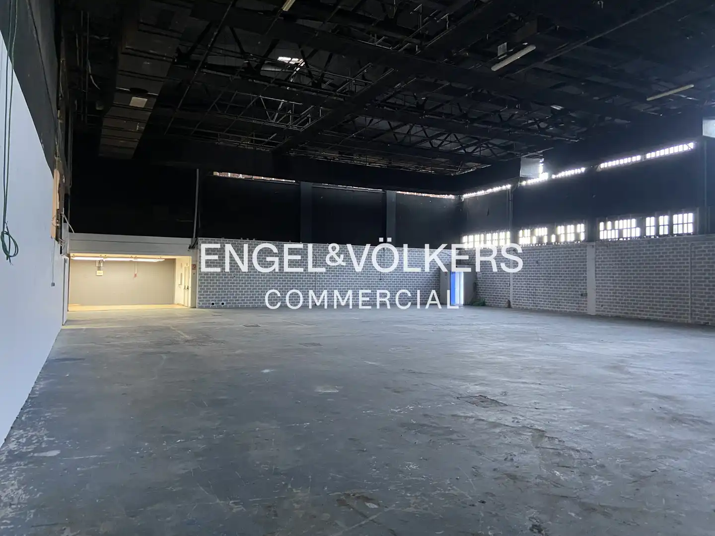 Industriegebäude zum Verkauf in Mas Lluí - Els Miralls, imagen 3