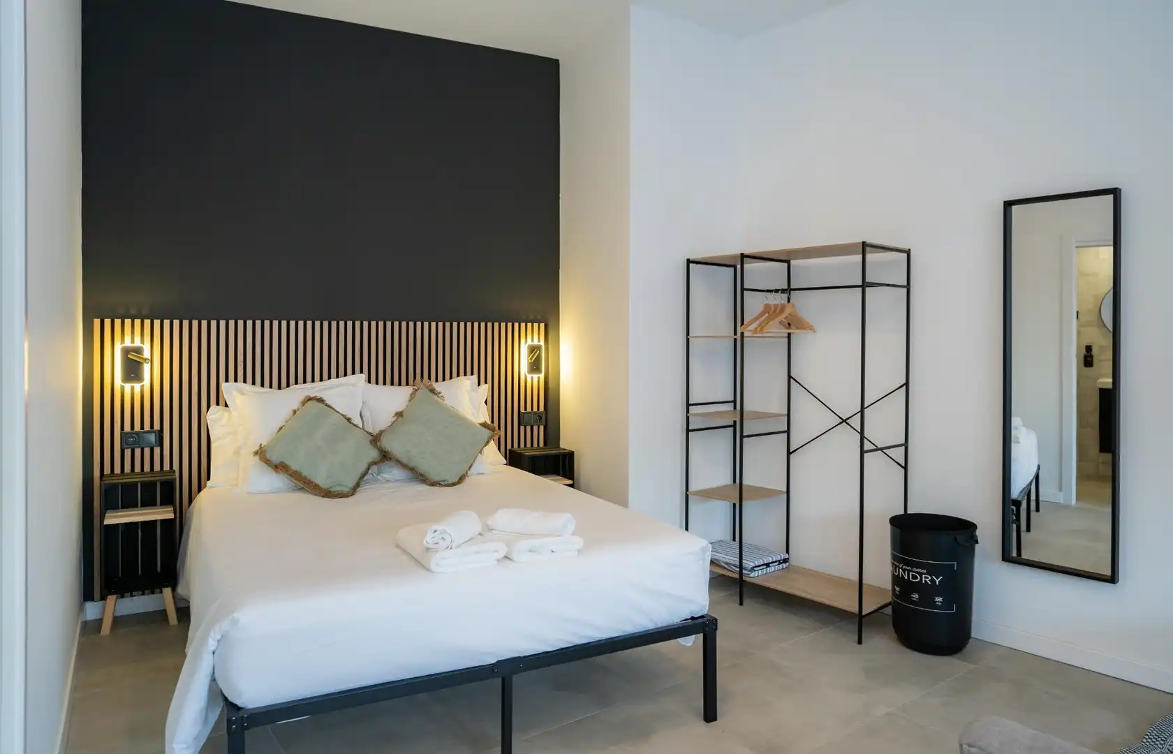 Bedroom of Study for sale in Málaga  with Community pool