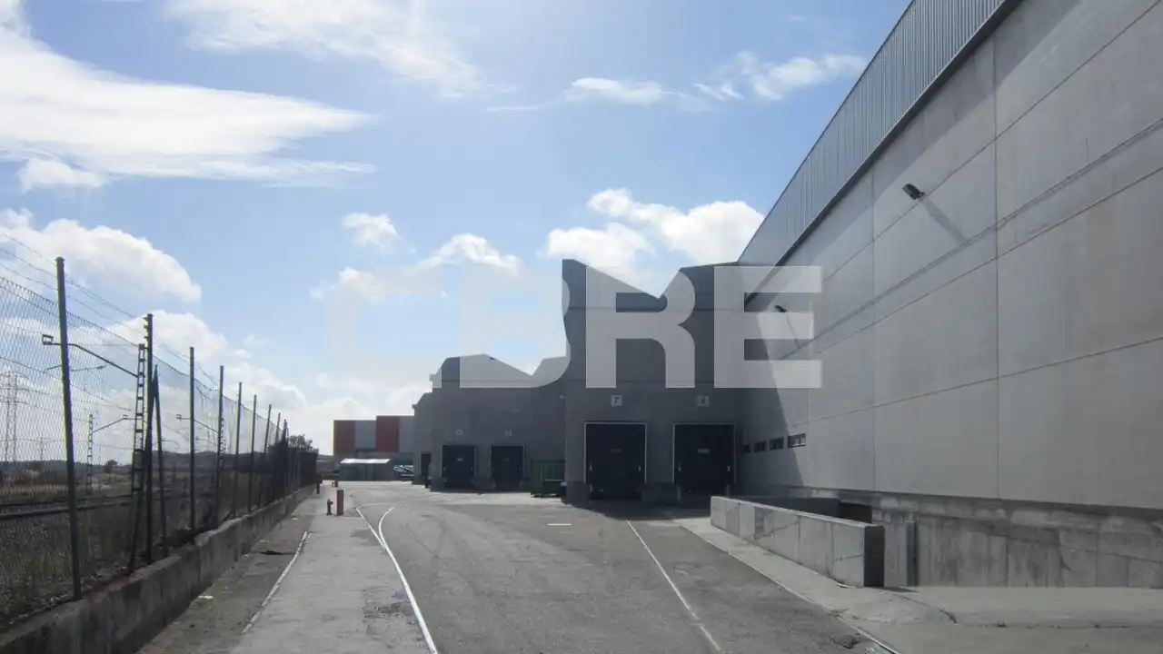 Vista exterior de Nave industrial de alquiler en Valdemoro