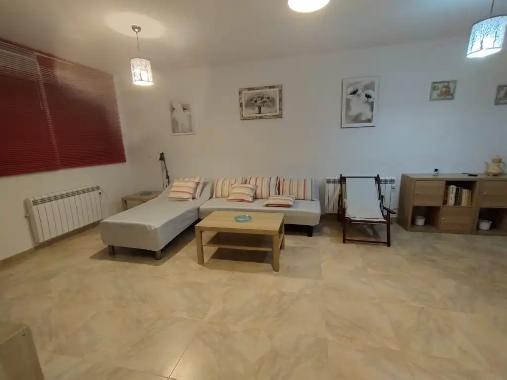 Wohnzimmer von Wohnung zur Miete in Santa Magdalena de Pulpis mit Möbliert