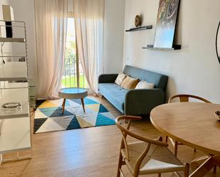 Sala d'estar de Apartament de lloguer en Málaga Capital amb Aire condicionat, Parquet i Moblat