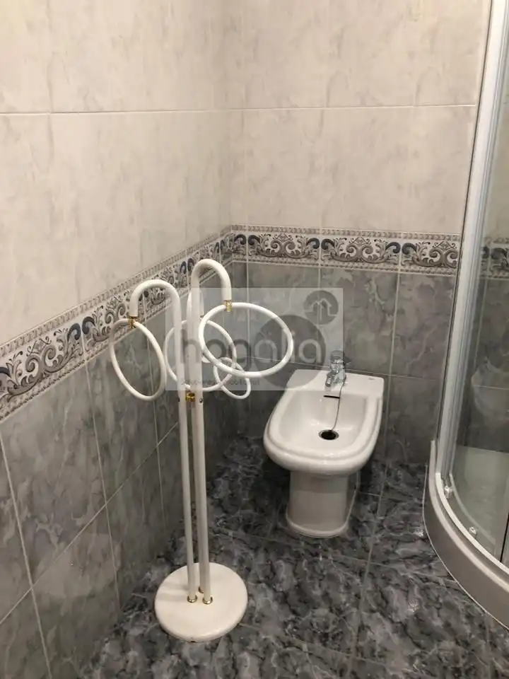 Baño de Piso de alquiler en Sevilla con Aire acondicionado y Amueblado