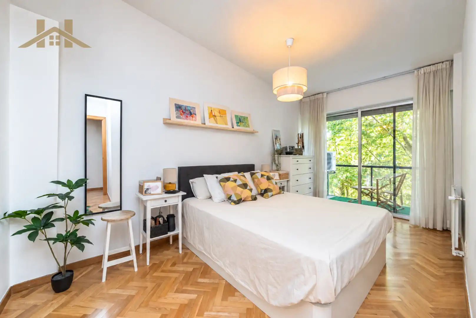 Habitación de Piso en venta en Avenida Europa