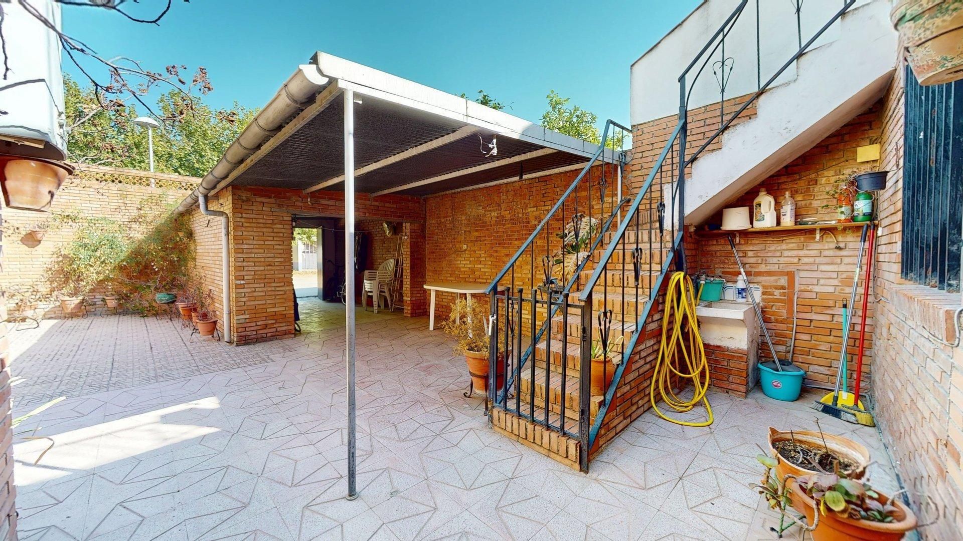 Terrassa de Casa o xalet en venda en  Córdoba Capital amb Aire condicionat