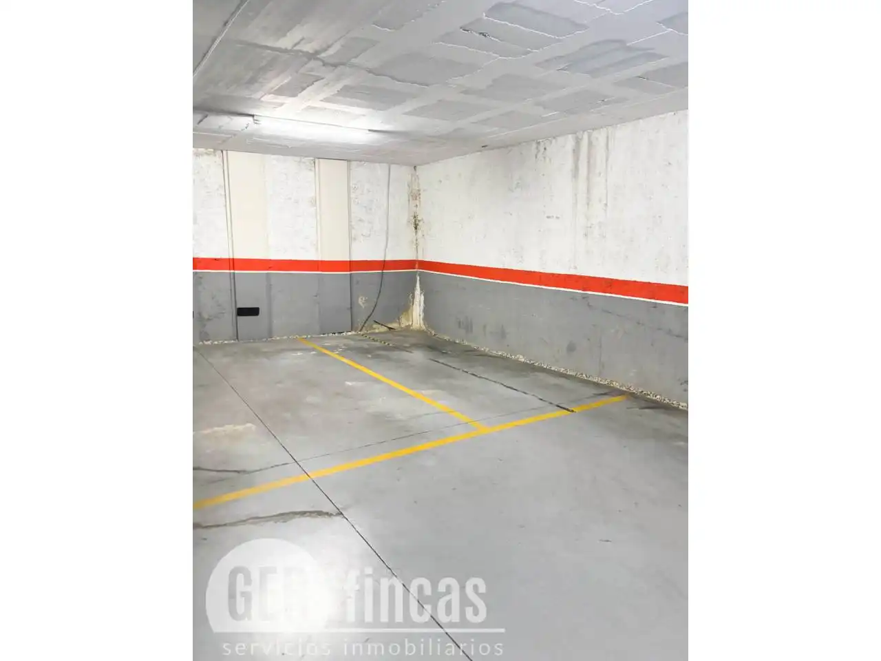 Garage for rent in Calle Antoninus Pius, Ca n'Aurell